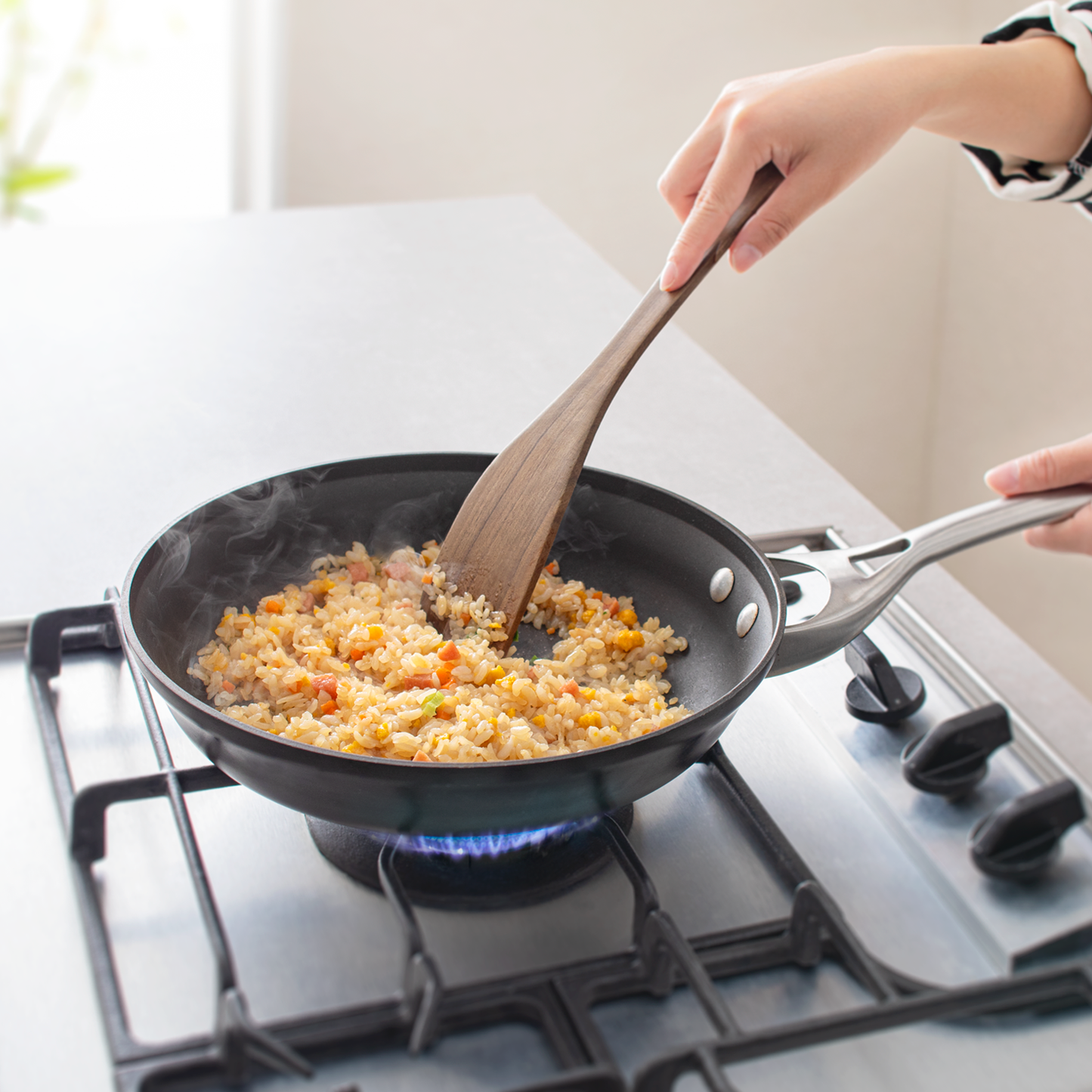こんにゃく米とお米で作った炒飯