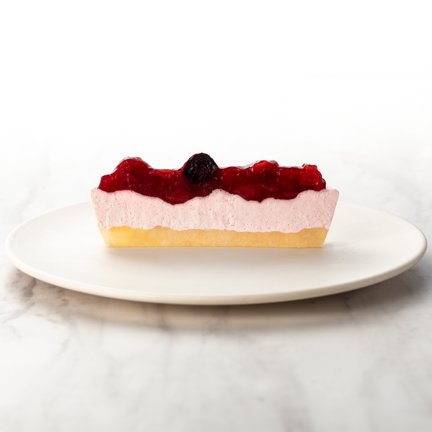 フルーティーフローズンケーキ ベリー&アサイー