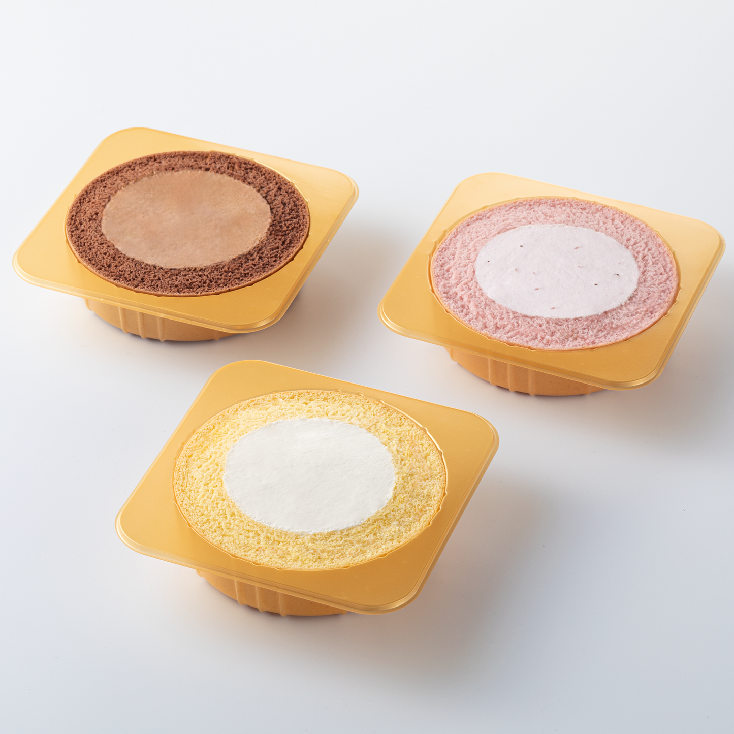 ふんわりロールケーキ豆乳クリーム仕立て　ストロベリー