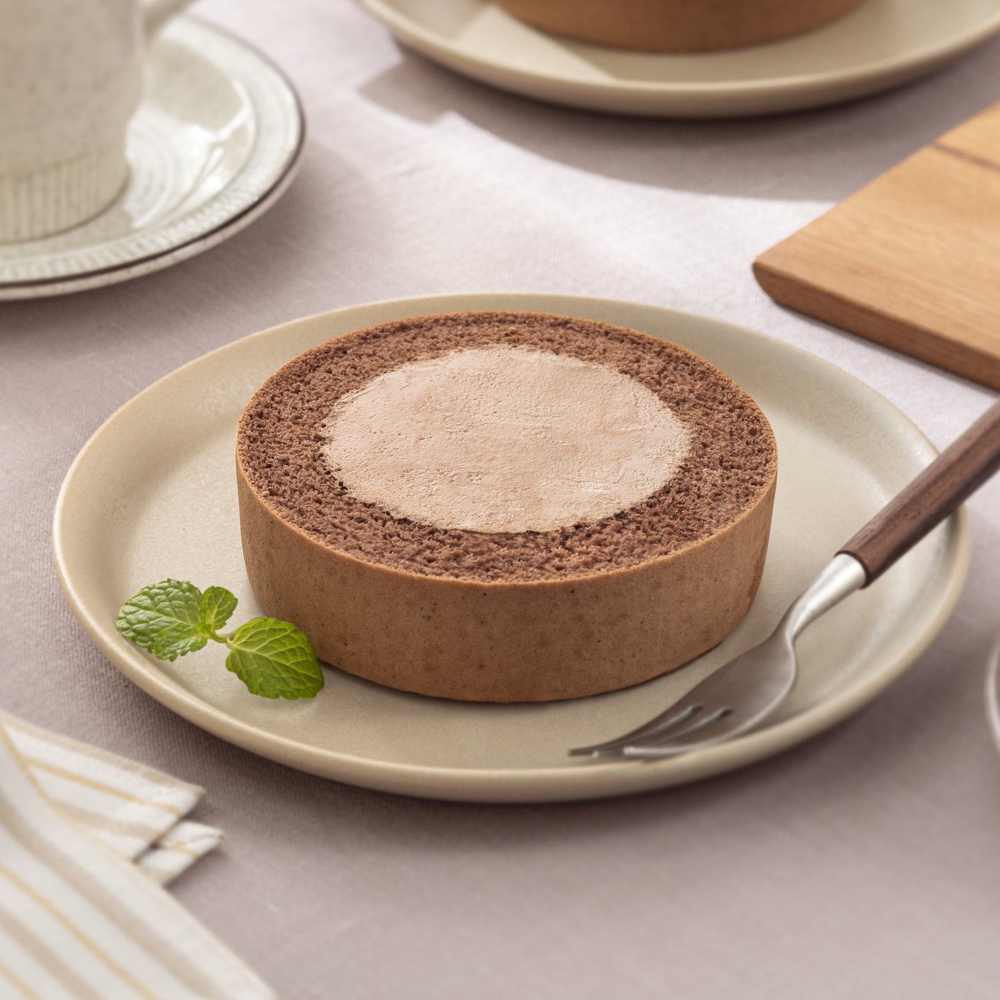 【5個】ふんわりロールケーキ豆乳クリーム仕立て　チョコ